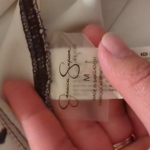 Jessica Simpson Bermuda shorts - Picture 2 of 6